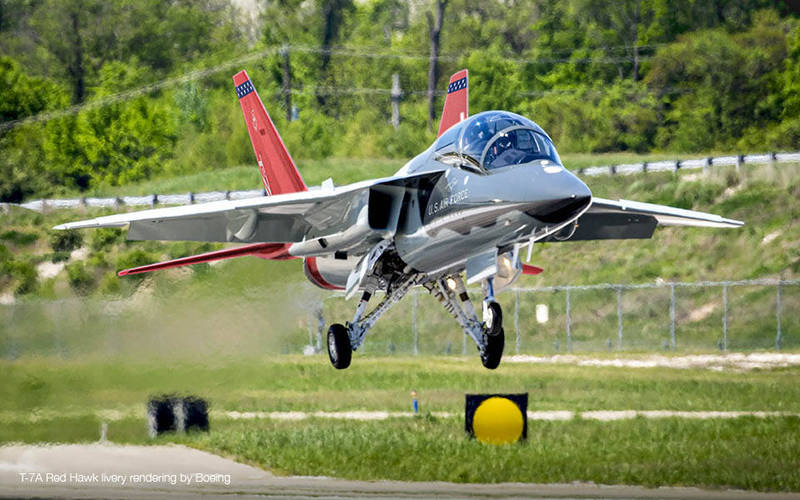 美軍T-7A「紅鷹」教練機原本量產在即，卻因測試後發現技術問題，加上疫情影響零件供應，因此時程至少延宕15個月，至2023財政年度第4季才得以進入量產階段。（翻攝自波音官網）