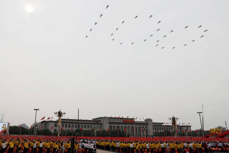 中共今日慶祝建黨百年，全國戒備森嚴，異議人士認為雖然表面上歌舞昇平，但實際上卻是粉飾太平。（路透）