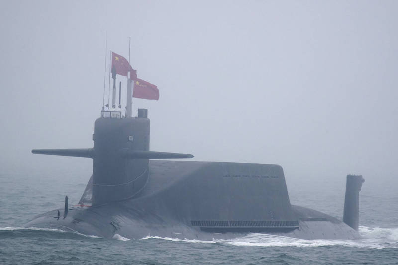 The analysis pointed out that submarines played an important role in China's plan to attack Taiwan, but changes in ocean currents in eastern Taiwan may affect its operations. The picture shows the Communist Long March 10 nuclear submarine.  (Information photo, Associated Press)