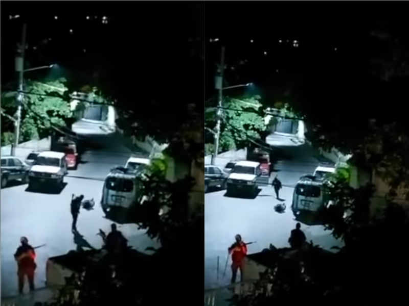 海地網路上流傳一段疑似暗殺小隊在摩依士住所外走動的影片，隨後突然畫面轉黑，並聽見槍聲大響。（圖擷取自推特）