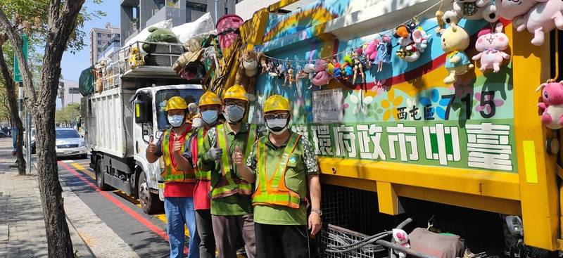 超卡哇伊 萌隊友 出動可愛玩偶陪倒垃圾如玩具總動員 生活 自由時報電子報