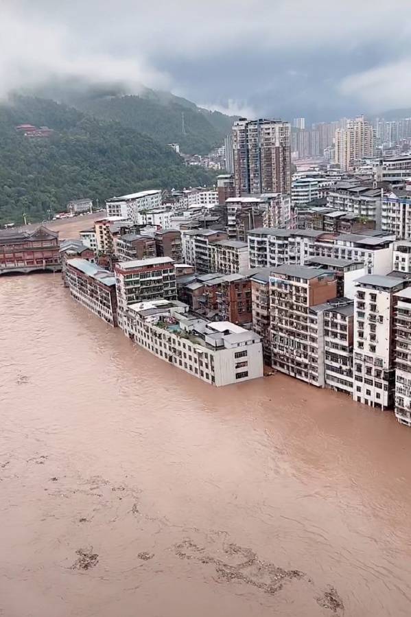 中国四川巴中市遭洪灾。（图撷取自微博画面）(photo:LTN)