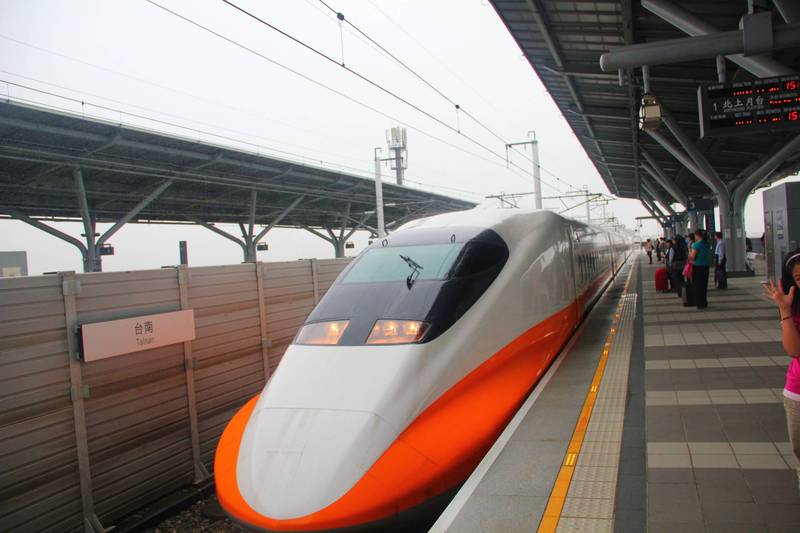 高鐵第一線人員已完成疫苗接種 提供旅客更安全、安心搭乘環境 - 生活 - Vimarsana News