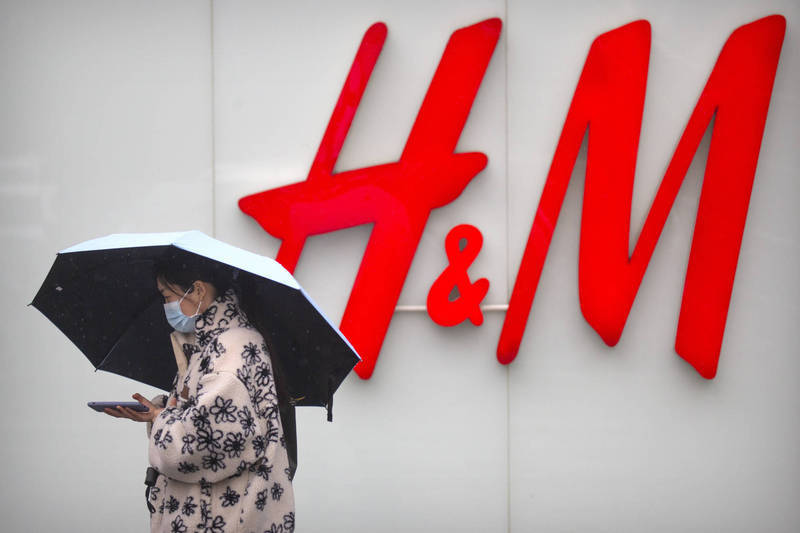 先前因为新疆棉风波遭小粉红抵制的H&M，週四宣布捐款帮助河南洪灾，竟遭小粉红洗脸。（美联社）(photo:LTN)