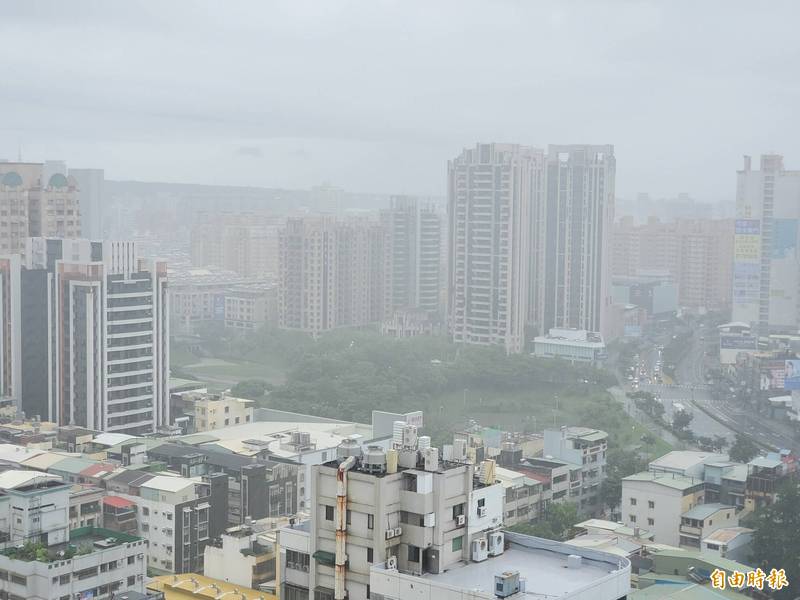 水利局排空15座滯洪池應戰，圖為寶業里滯洪池。（記者陳文嬋攝）