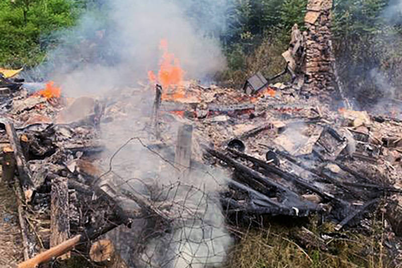 利斯通的森林小屋遭到大火烧毁，起火原因需要进一步调查。（美联社）(photo:LTN)
