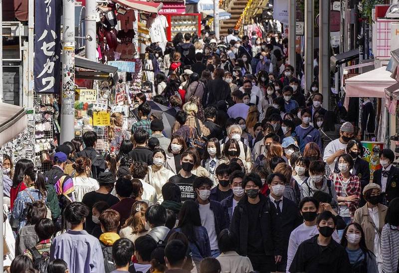 日本今（13）日再新增2萬366例武漢肺炎確診，創下單日最高紀錄。（歐新社）