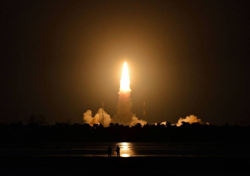 印度週四上午在南部斯里赫里戈达岛 （Sriharikota）的航太中心发射「地球同步卫星运载火箭（GSLV）」 。（路透）(photo:LTN)