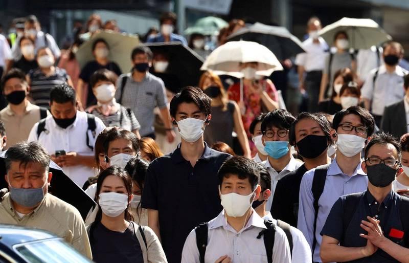 日本武漢肺炎（新型冠狀病毒病，COVID-19）疫情嚴峻，該國政府擬延長緊急事態宣言。（路透）