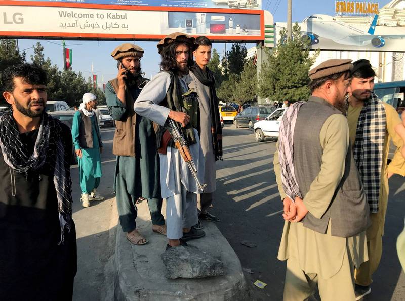 阿富汗民兵组织神学士的官员证实，在首都喀布尔的神学士战士今天开始收集民间武器。（路透）(photo:LTN)