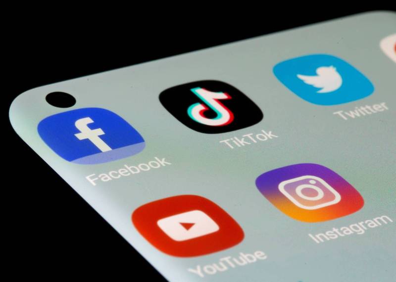 臉書和推特皆強調禁止恐怖組織在平台上發表言論。（路透）
