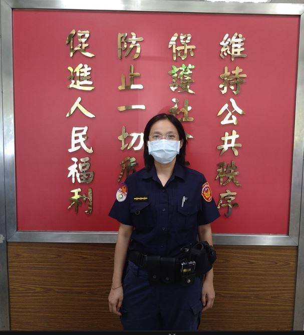 北市警局捷運警察隊四分隊警員林雅菱（記者劉慶侯翻攝）