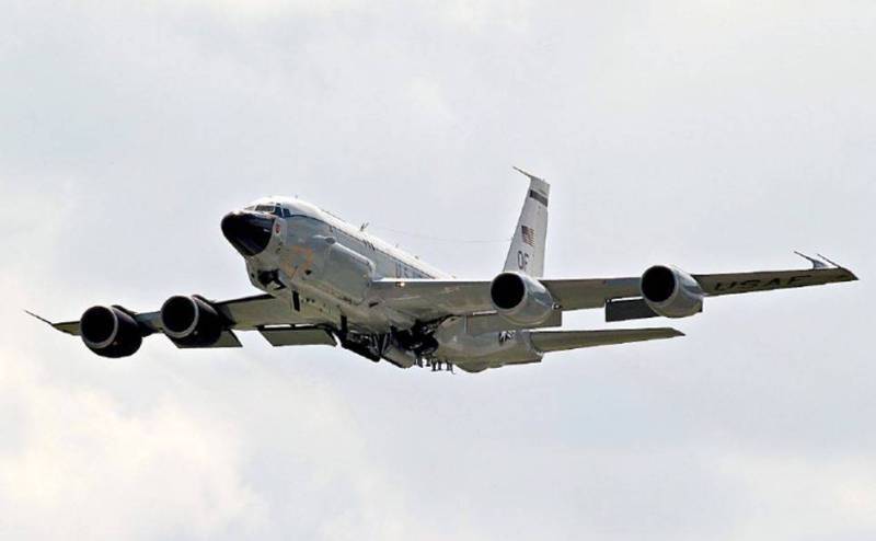 美军17日出动1架RC-135W侦察机前往喀布尔上空，监控神学士动静。图为同型机。（欧新社档案照）(photo:LTN)