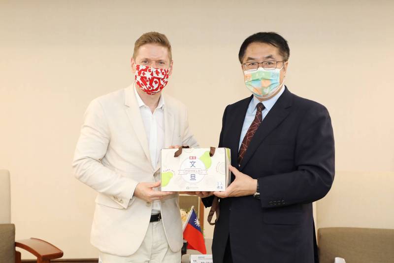 台南加入加拿大「高中雙聯學制」有譜 黃偉哲大表支持