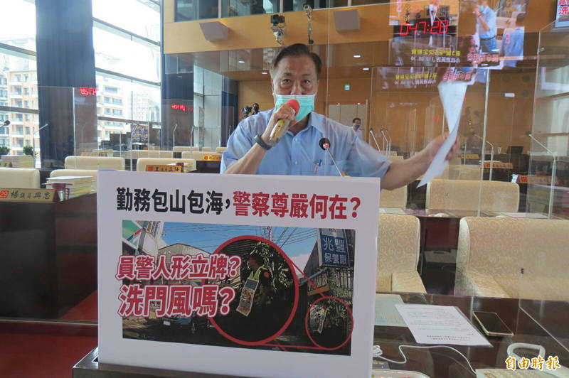 警察查豬瘟廚餘中市議員嘆淪「豬肉警察」，警局長怒回污辱。（記者蘇孟娟攝）