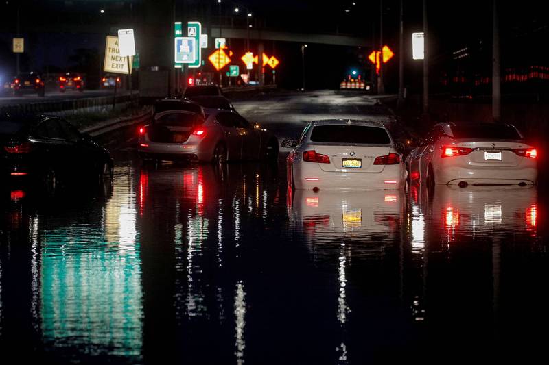 颶風艾達（Ida）近日強襲美國東部地區，嚴重洪水災情造成紐約市、紐澤西州的交通系統大打結，至少奪走46條人命。（路透）