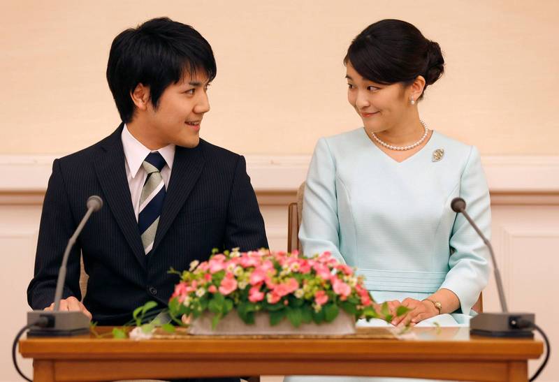 日本真子公主（右）與未婚夫小室圭（左），預計在10月提出結婚登記。（法新社資料照）