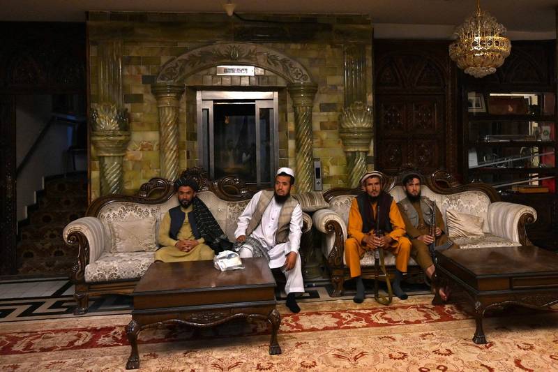 曾任阿富汗副总统的军阀杜斯坦逃亡海外，他在喀布尔的奢华豪宅如今被过惯叛军清苦生活的塔利班战士占据。（法新社）(photo:LTN)