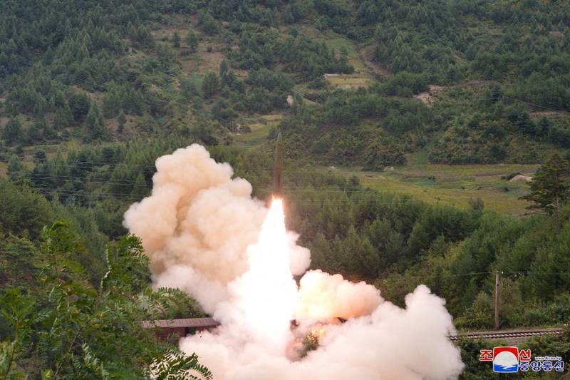 北韩「铁路机动飞弹团」此次因试射活动首度曝光。（路透）(photo:LTN)