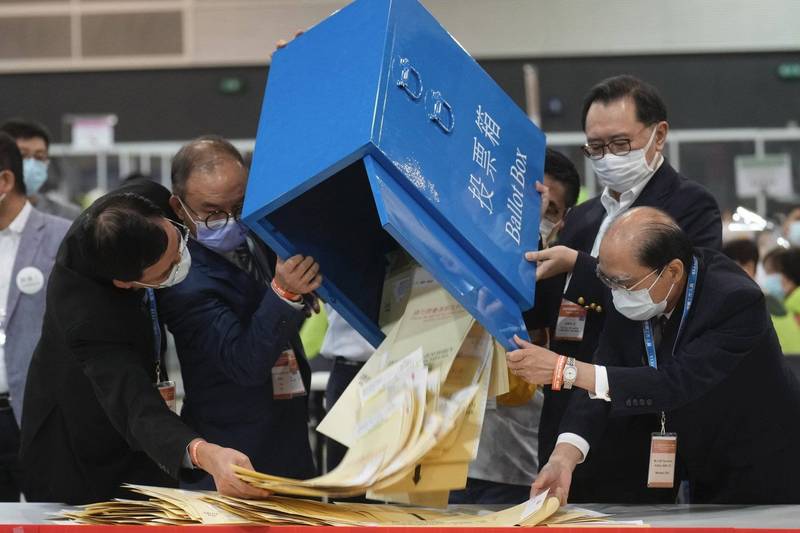 香港選舉委員會昨舉行選舉。（美聯社）