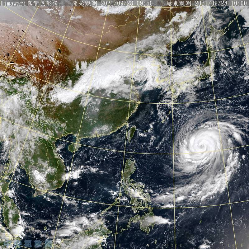 中央氣象局觀測，蒲公英今天（30日）8時的中心位置在北緯 26.5 度，東經 136.5 度，以每小時26公里速度，向北北東進行。 （中央氣象局提供）