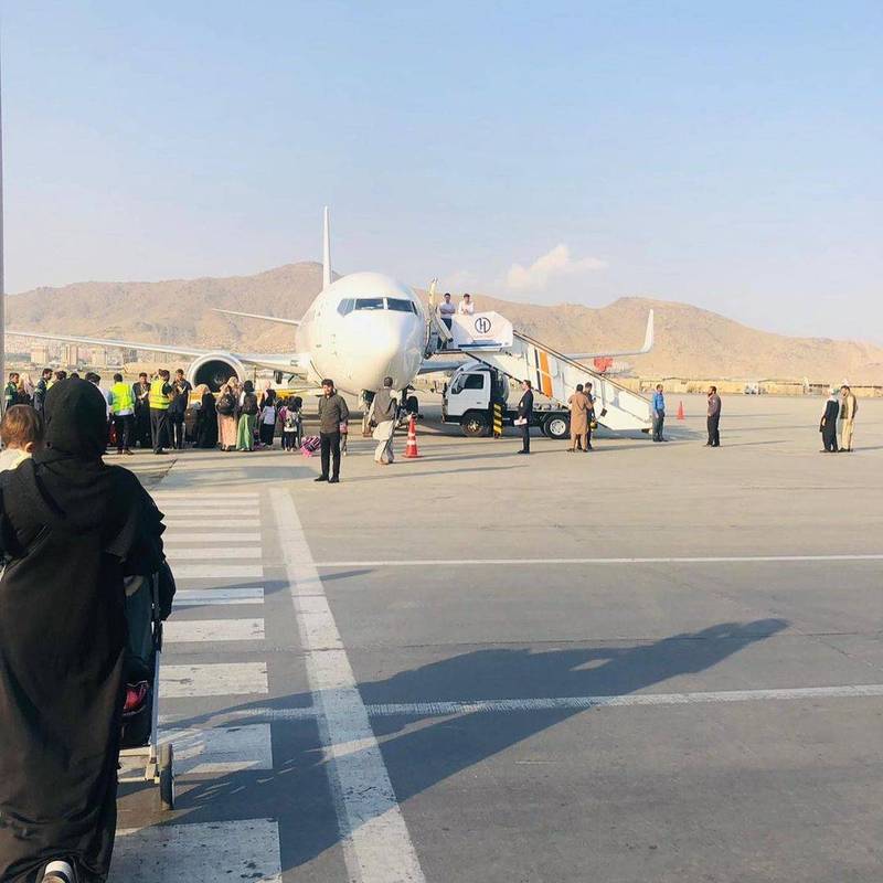 「发电机计划」组织向阿富汗私营「卡姆航空」公司租借撤离包机，载着117人从喀布尔首都机场撤离。（图撷取自projectdynamo官方IG）(photo:LTN)