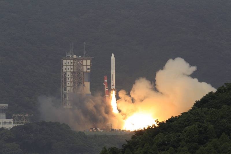 日本「爱普瑟隆5号火箭」原定今（1日）上午发射升空，却在倒数最后19秒紧急中止发射程序。图为日本2013年9月14日发射爱普瑟隆火箭。（欧新社档案照）(photo:LTN)