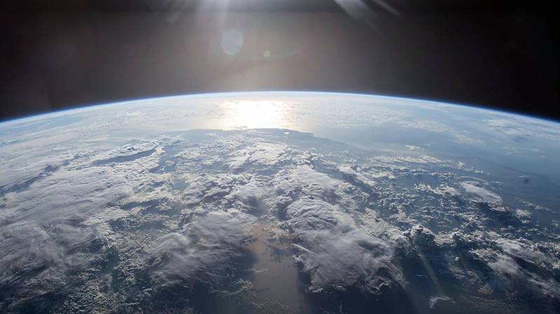 美國紐澤西理工學院新研究指出，由於太平洋雲層減少，人類居住的星球正在變暗中。（法新社檔案照）