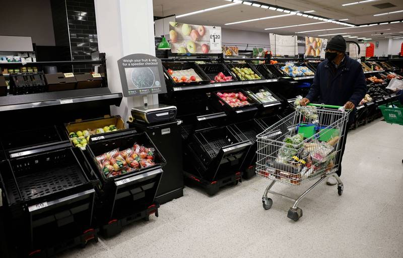 英国粮食危机现象仍持续蔓延，而近日，又有高达三分之一的民众开始为「耶诞节」储备食物，据统计，过去两週英国约有多达800万的成年人无法购买到足够的民生食品。（示意图，法新社）(photo:LTN)