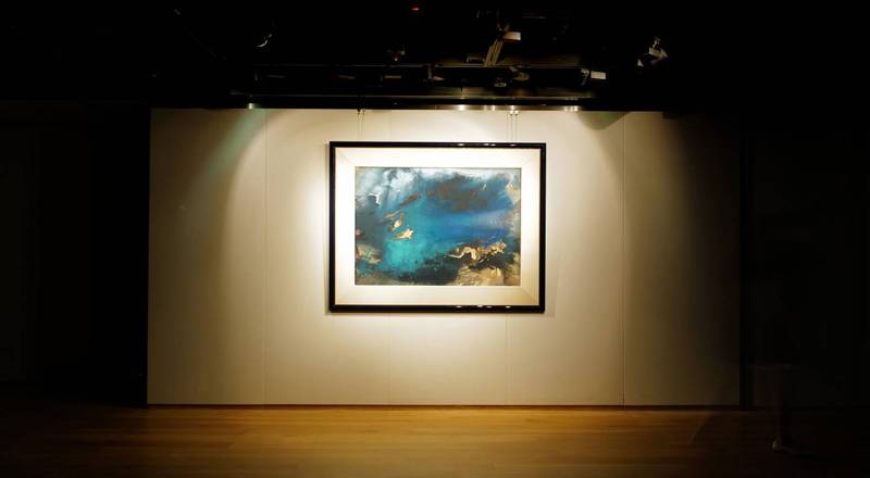 已故畫家張大千1968年的潑彩畫作《春雲曉靄》，11日在香港蘇富比拍賣會，以2億1463萬1000港元（約新台幣7億7559萬8112元）成交。（圖取自蘇富比拍賣行官網）