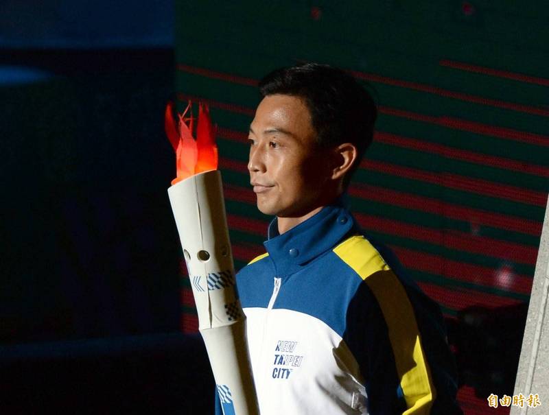 已宣布退役的網球好手盧彥勳16日在新北市全運會開幕式中點燃聖火。（資料照，記者林正堃攝）