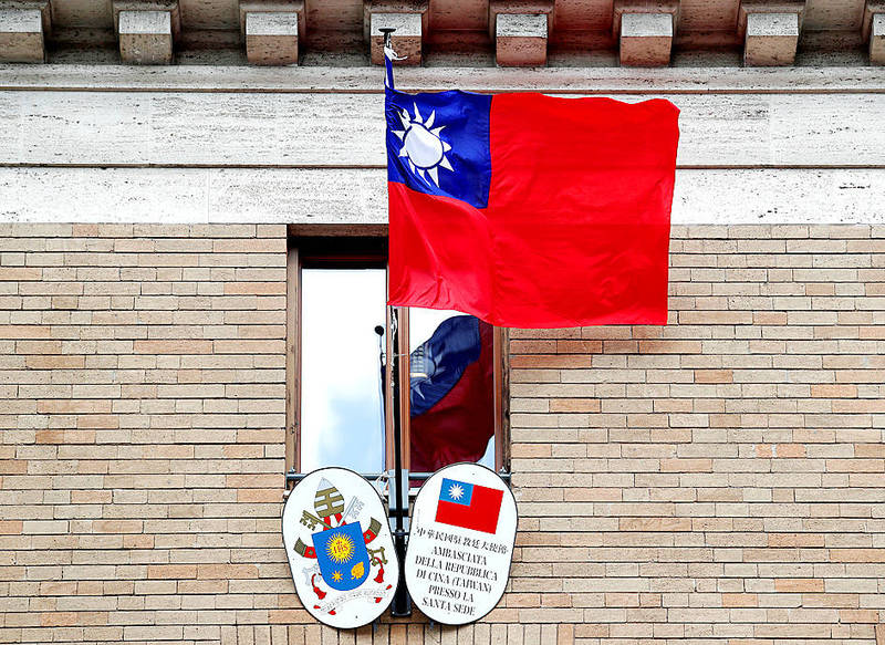 
The national flag is pictured outside the Taiwanese embassy in the Vatican on March 14, 2018.
Photo: Reuters