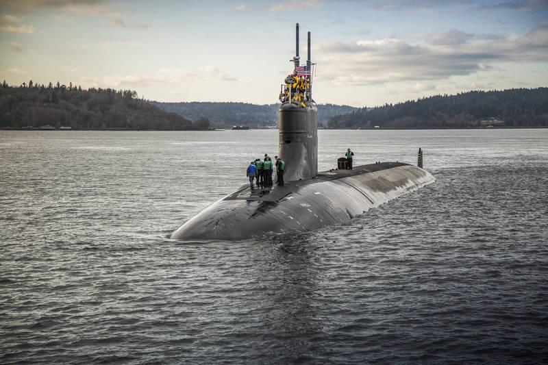 美军「海狼级」核动力潜舰「康乃狄克号」本月初在南海碰撞不明物体，五角大厦官员透露是撞到海底山脉。（美联社档案照）(photo:LTN)