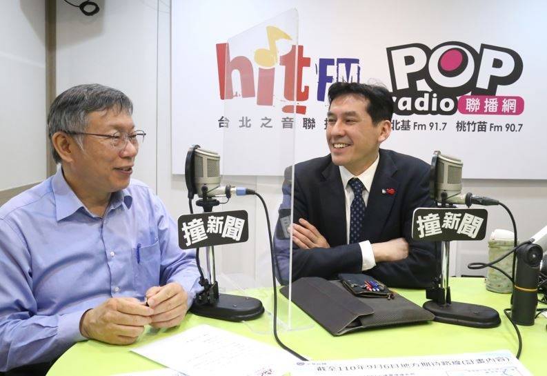 柯文哲今上午接受《POP撞新聞》主持人黃暐瀚專訪。(《POP撞新聞》提供) 柯文哲今上午接受《POP撞新聞》主持人黃暐瀚專訪。(《POP撞新聞》提供)