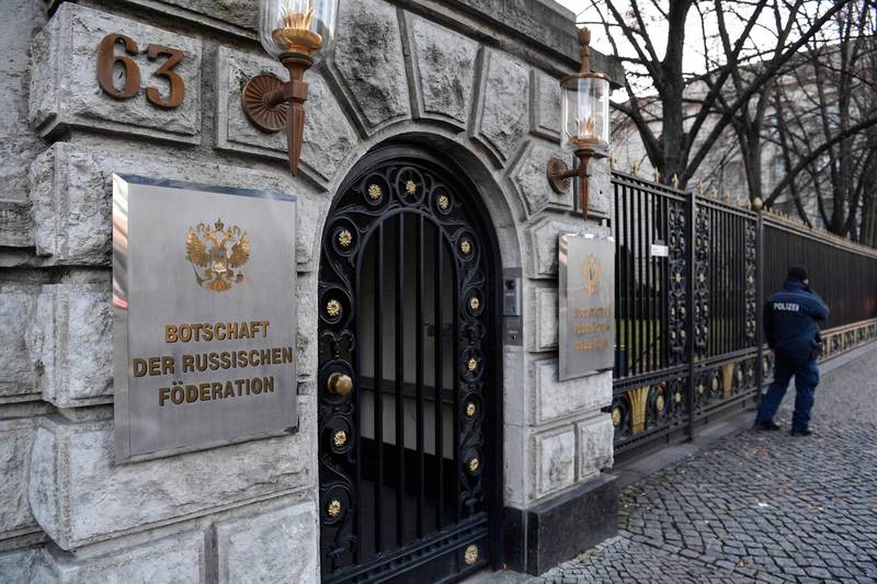 俄国驻德国柏林大使馆一名外交官，上月中旬被发现倒在馆外身亡，不料如今被踢爆真实身分可能是俄国特务。（法新社档案照）(photo:LTN)