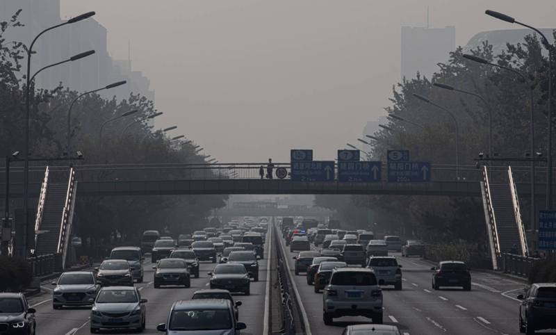 中国东部地区已有29个城市紧急发布「重污染天气预警」，雾霾影响交通。（欧新社）(photo:LTN)