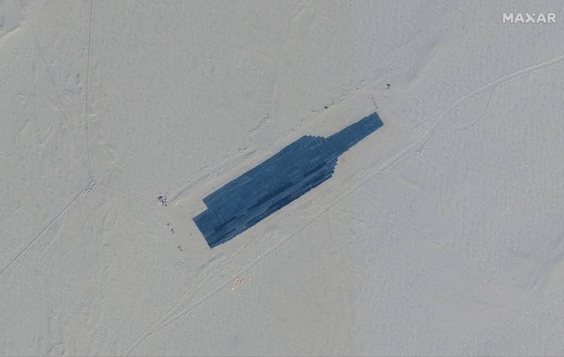近日有卫星影像公司发现，中国在新疆塔克拉玛干沙漠的若羌地区设置形状与美军航舰、驱逐舰相似的标靶，应用于弹道飞弹测试。（路透）(photo:LTN)