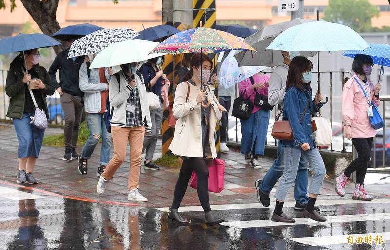 明起水氣增 天氣即時預報 迎風面有雨至下週日 生活 自由時報電子報