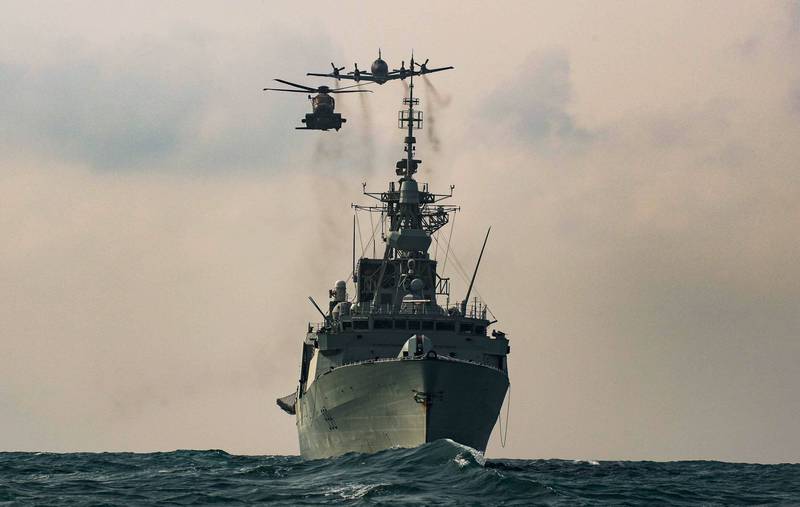 加拿大皇家海军巡防舰温尼伯号（图）今天停靠日本沖绳美军基地。（路透）(photo:LTN)