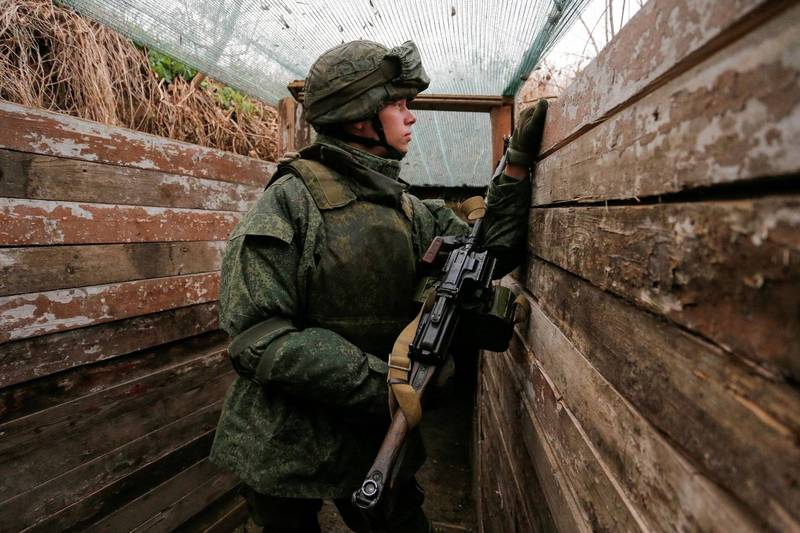 俄羅斯下令加強頓巴斯地區親俄武裝分子的戰備狀況。（路透）