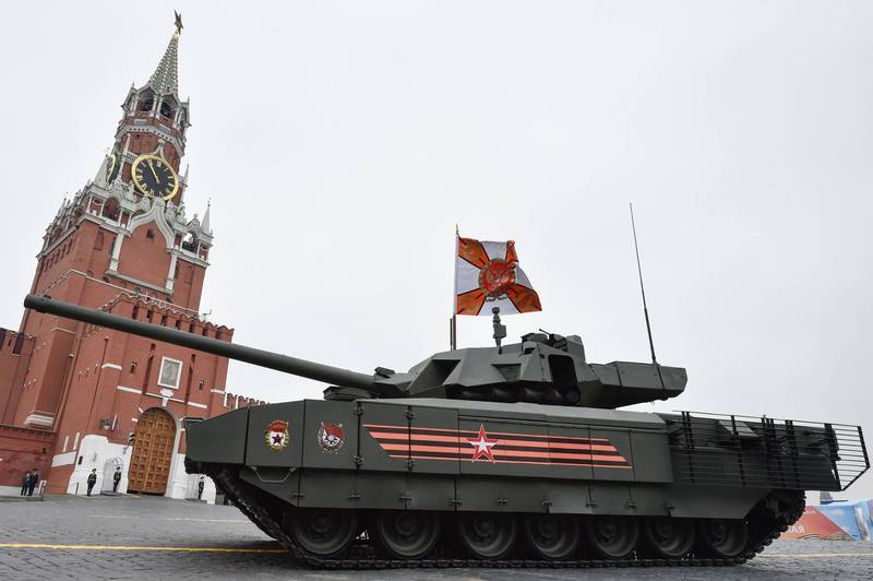 以新款「阿瑪塔重型履帶通用平台」（Armata）為基礎研發的俄羅斯T-14主戰車原先預計明年量產，而後便能交付軍方，不過由於在測試過程中發現不少缺陷，因此確切交付時程可能得延到2024年。（法新社）
