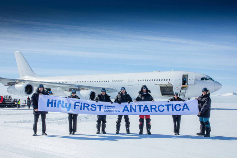 这次飞行是航空公司Hi Fly受南极旅行公司White Desert所託，将物资送往狼牙探险营地。图为Hi Fly团队合照。（图撷自Hi Fly网站）(photo:LTN)