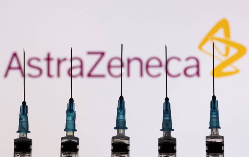 牛津大學所開發的AZ疫苗（AstraZeneca）極小機率會在接種後出現血栓症狀的原因，英美科學家已聯手找出他們認為的原因。（路透）