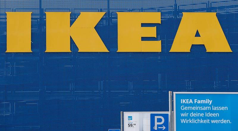 丹麦奥尔堡IKEA被大雪封路，至少有25名顾客和员工被迫在店内过夜。IKEA招牌示意图。（欧新社）(photo:LTN)