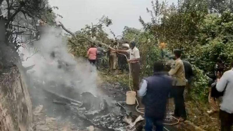一架載有印度軍方高官的軍用直升機，今日在印度泰米爾納德邦（Tamil Nadu）墜毀。（擷取自推特）