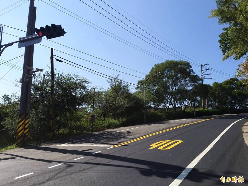 新竹縣寶山鄉公所研擬環北路道路改善工程，獲內政部營建署核定5.2億餘元，配合客雅溪排水治理計畫，拓寬環北路局部路段約835公尺長。（記者廖雪茹攝）