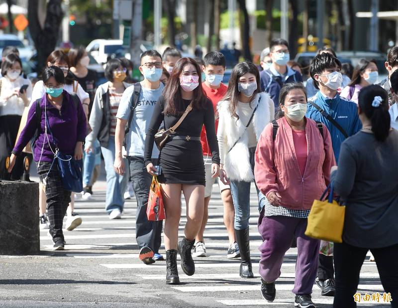 氣象達人彭啟明建議民眾把握難得暖冬天氣，週日（12日）晚起又將變天。（資料照）