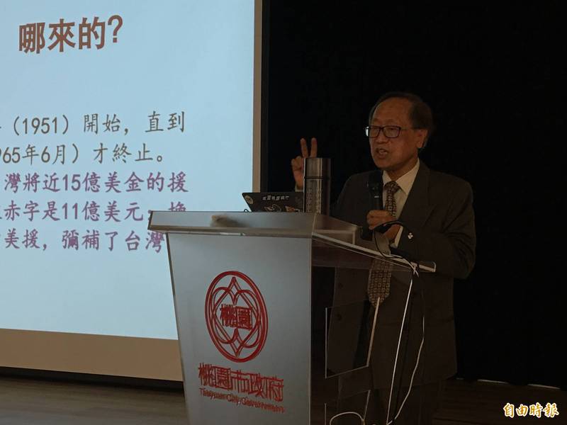 「小瘋人生」講唱會 李筱峰用歌唱詮釋台灣歷史