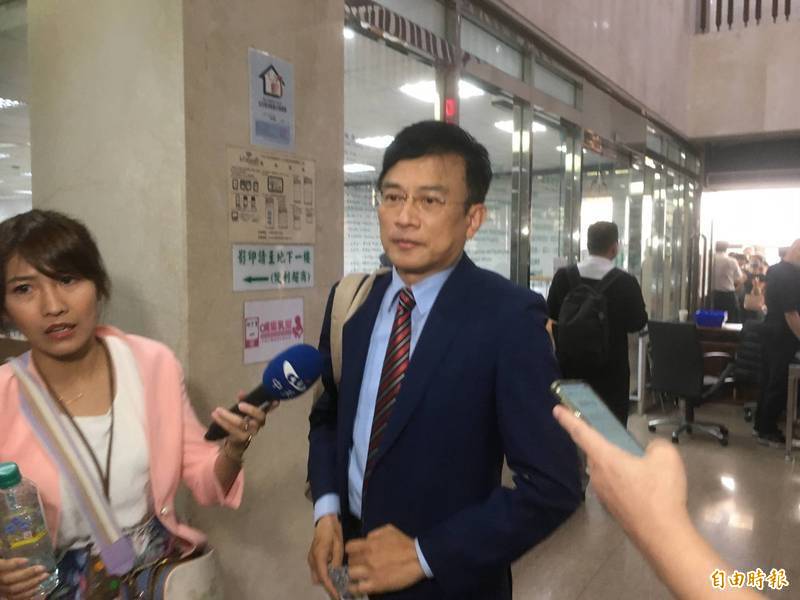 彭文正向北院法官張詠惠求償200萬元,人在美國的彭,稍早透過越洋視訊現身,指張未好好審理博士論文案。(資料照) 彭文正向北院法官張詠惠求償200萬元,人在美國的彭,稍早透過越洋視訊現身,指張未好好審理博士論文案。(資料照)