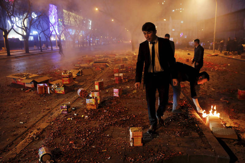 北京政府14日宣布，自2022年1月1日起，北京市将全面禁止燃放烟花爆竹。示意图。（路透资料照）(photo:LTN)